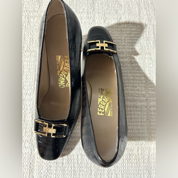 Salvatore Ferragamo size 6 Made in Italy - Picture 5 of 7